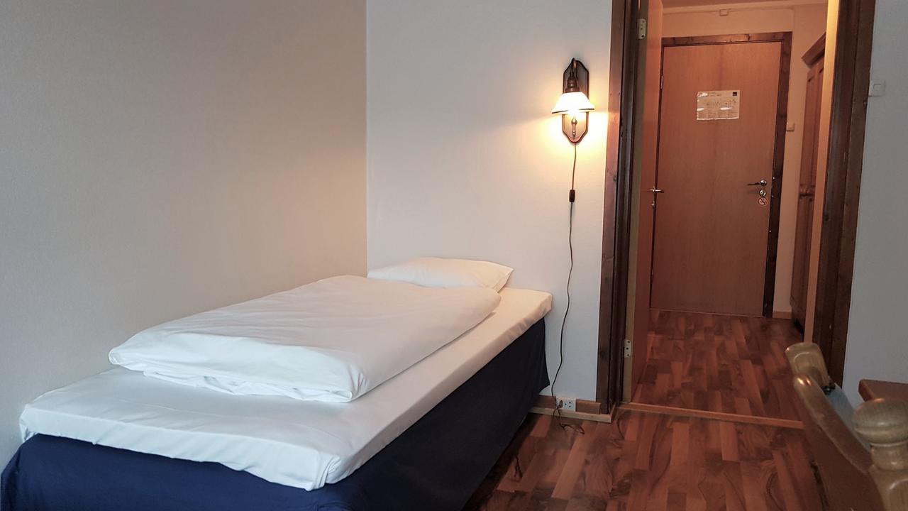 Bardu Hotell Setermoen Bagian luar foto